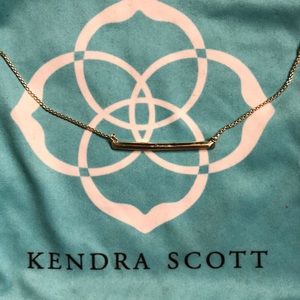 Kendra Scott necklace